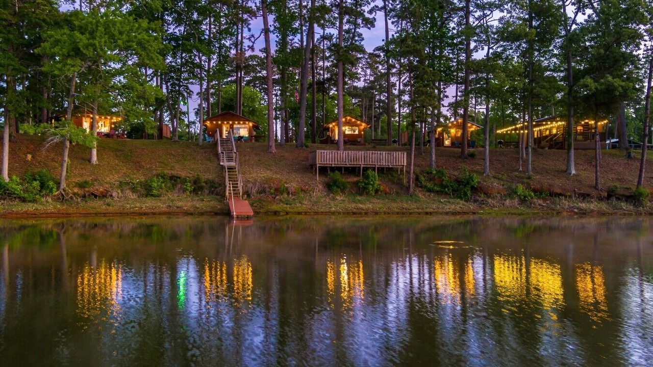 Photo of Others in Hemphill