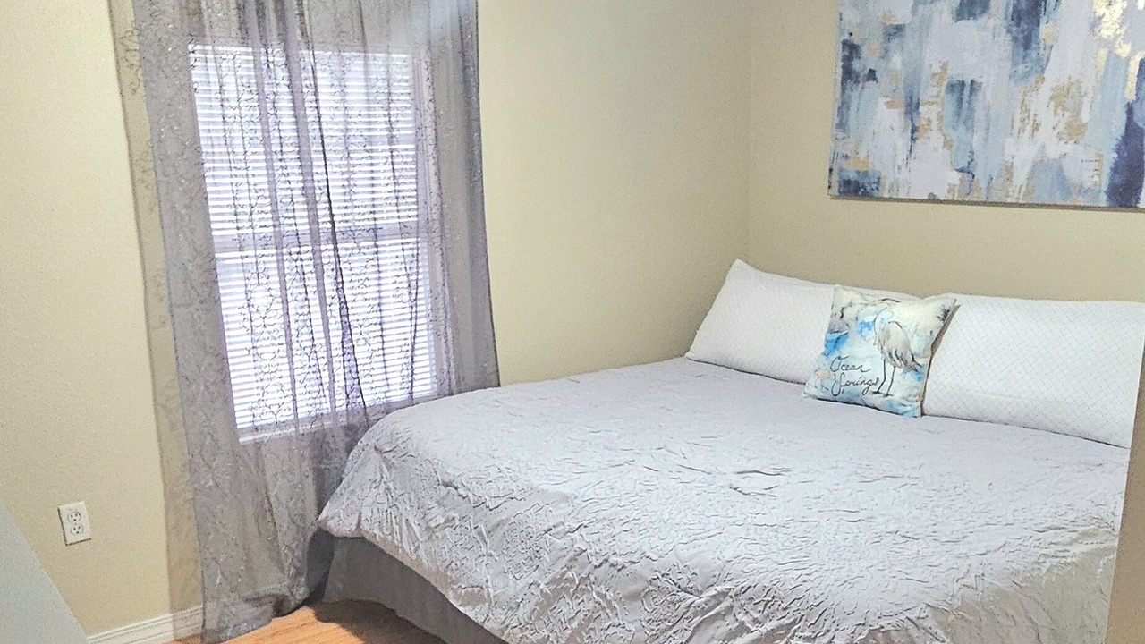 Photo of Bedroom in Pascagoula