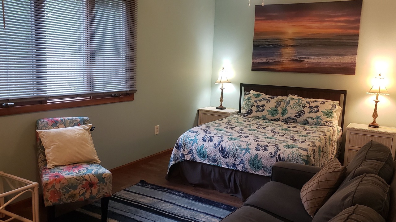Photo of Bedroom in Leeward