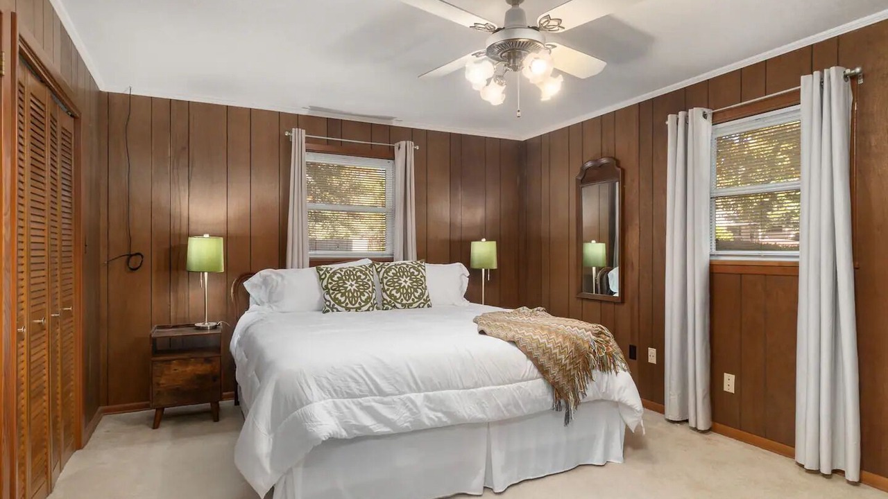 Photo of Bedroom in Hattiesburg