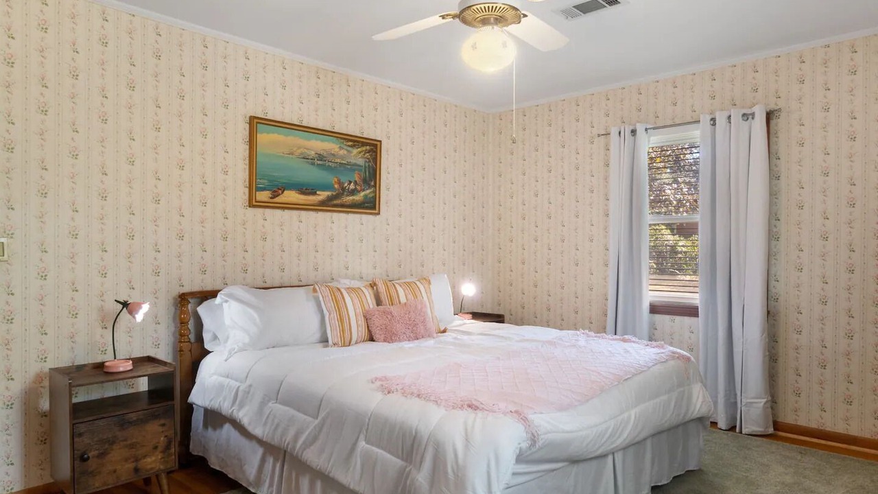 Photo of Bedroom in Hattiesburg