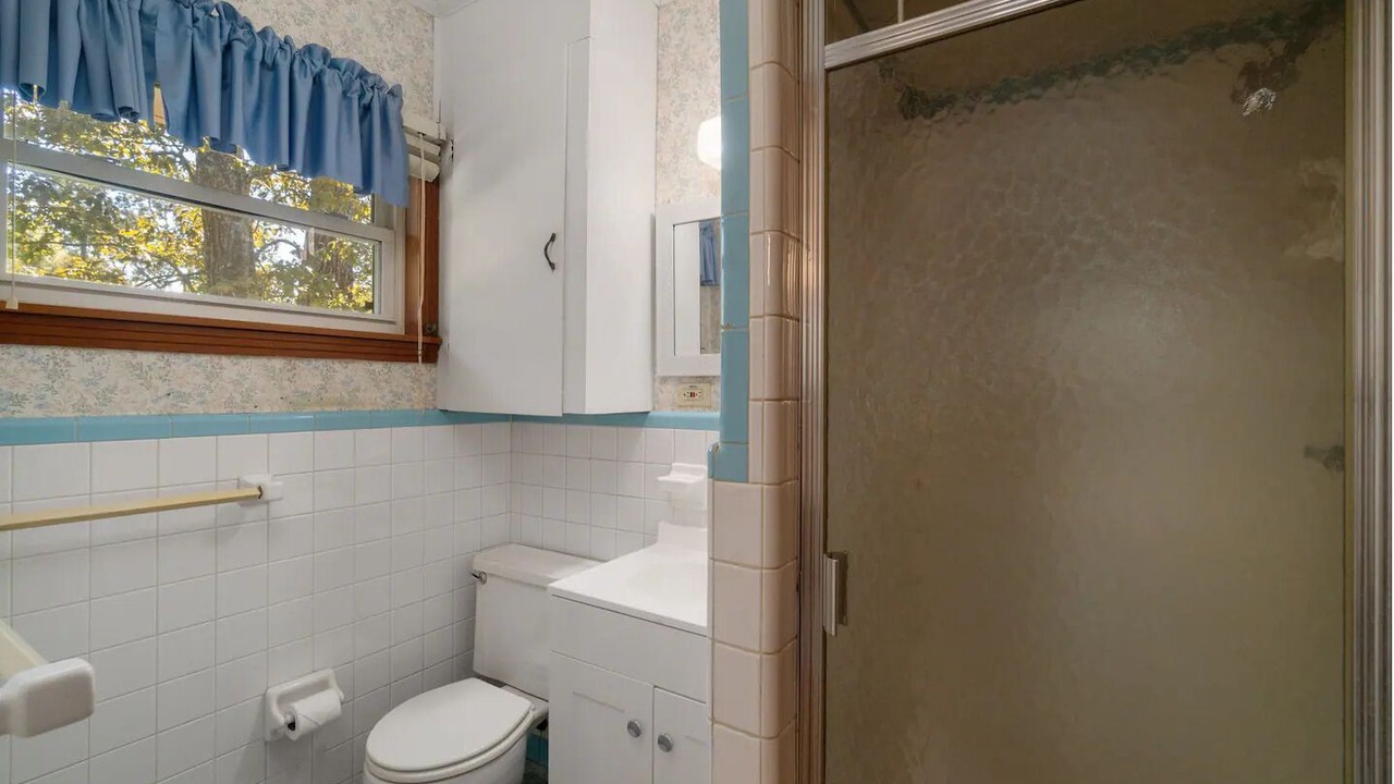 Photo of Bathroom in Hattiesburg