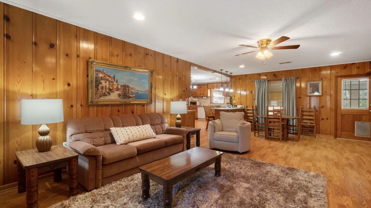 Photo of Bedroom in Hattiesburg
