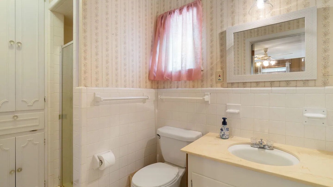 Photo of Bathroom in Hattiesburg