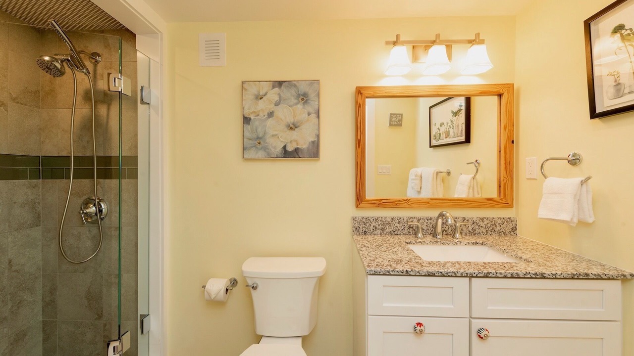 Photo of Bathroom in Midtown