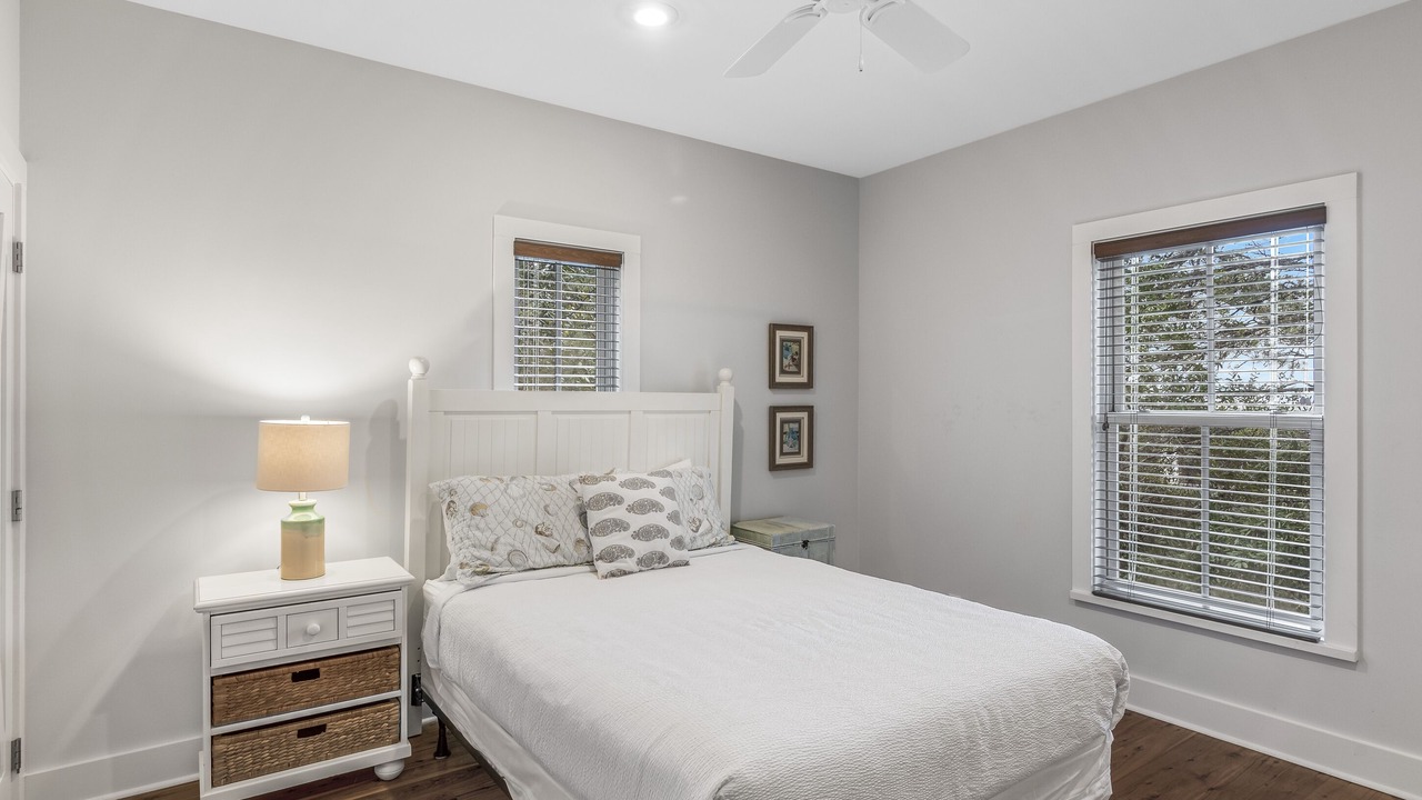 Photo of Bedroom in Seacrest