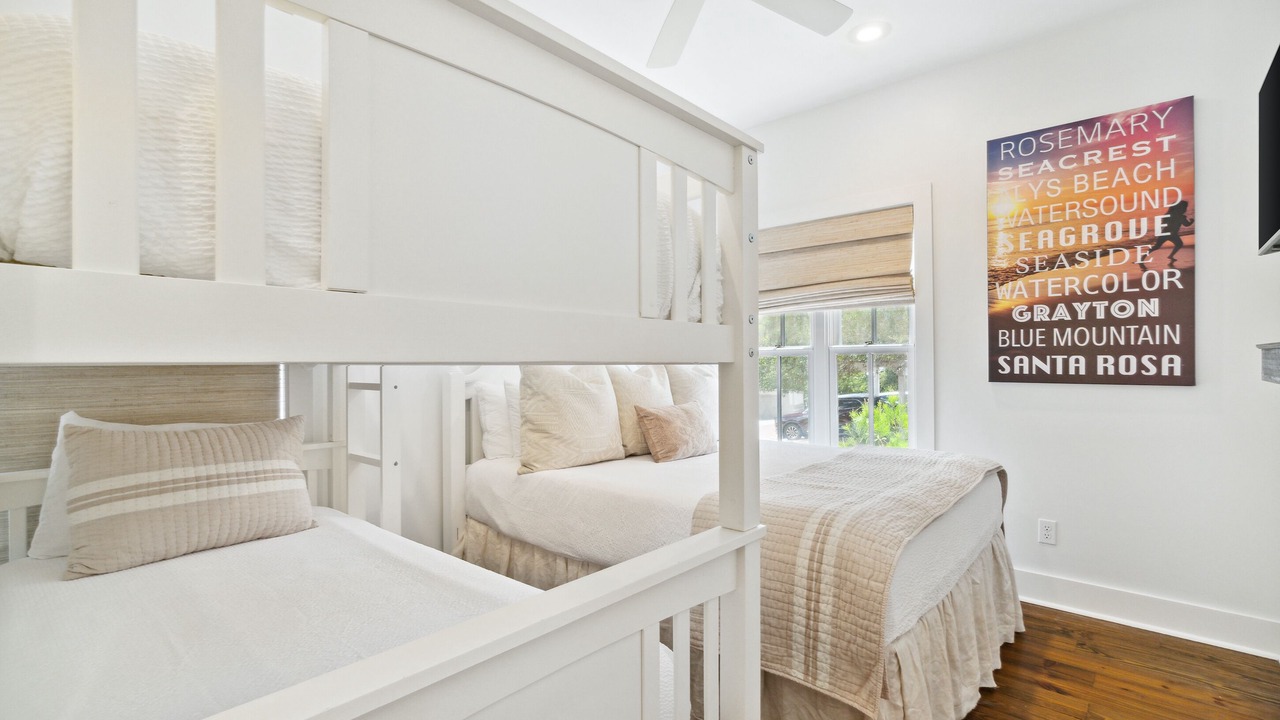 Photo of Bedroom in Seacrest