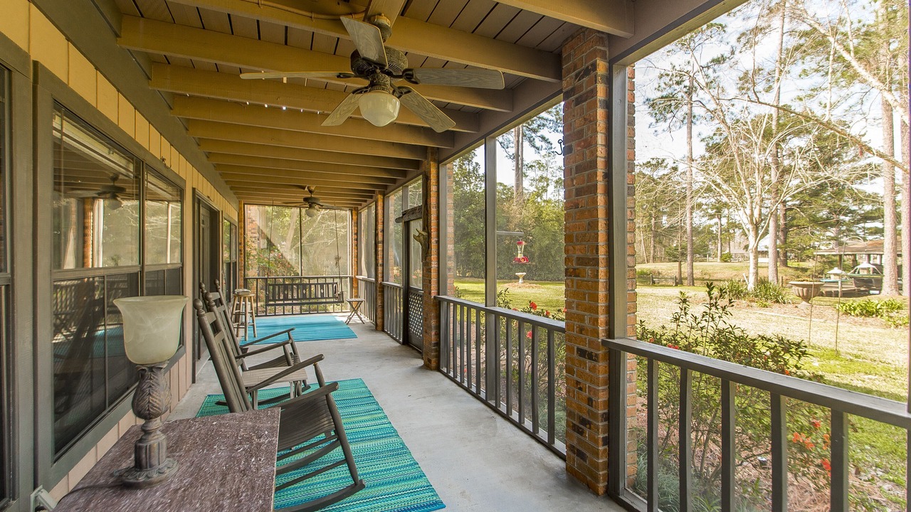 Photo of Patio Balcony in Lacombe