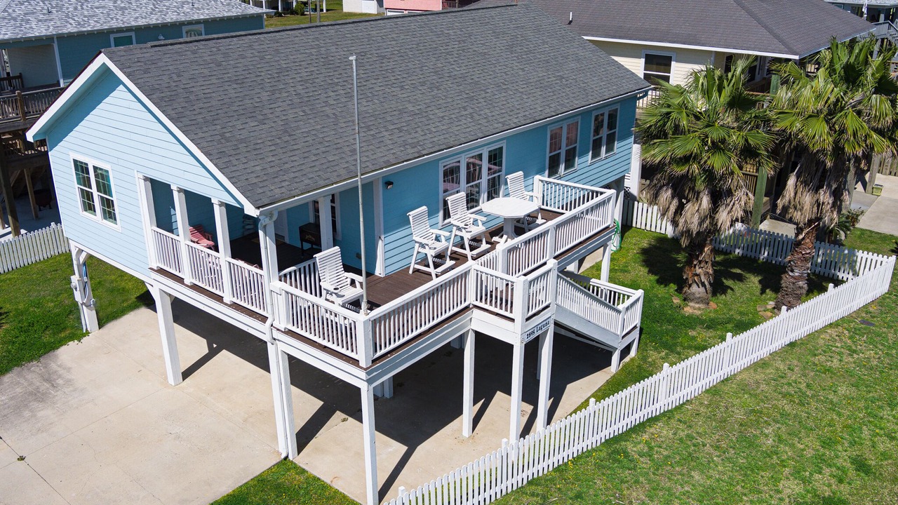 Photo of Patio Balcony in Port Bolivar