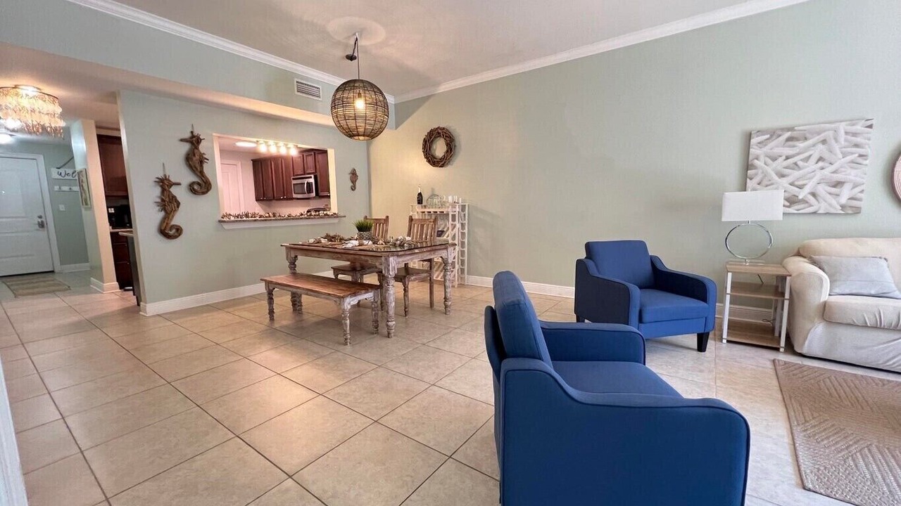 Photo of Livingroom in Henderson Point