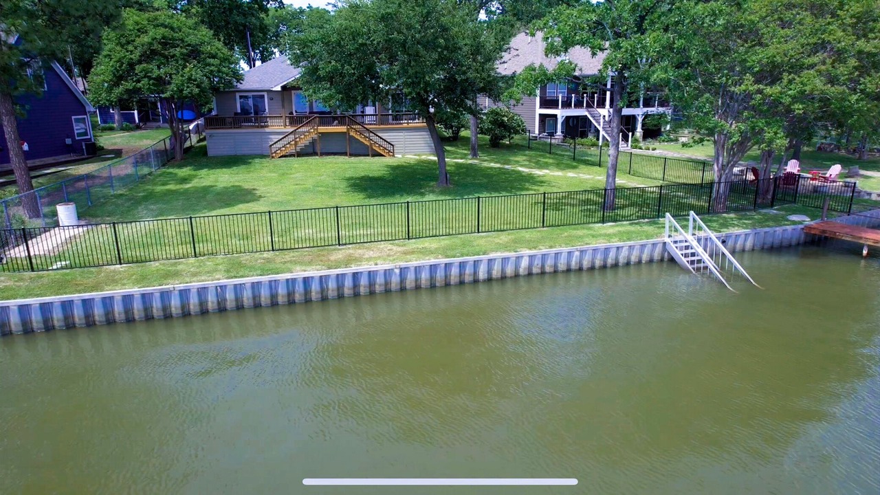 Photo of Outdoor in Gun Barrel City
