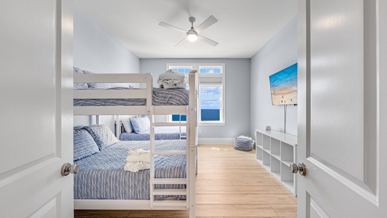 Photo of Bedroom in Mexico Beach