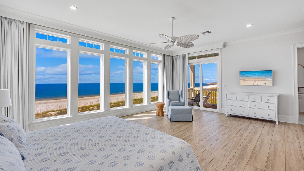Photo of Bedroom in Mexico Beach