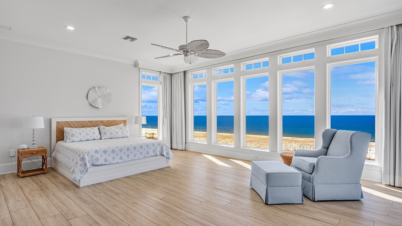 Photo of Bedroom in Mexico Beach