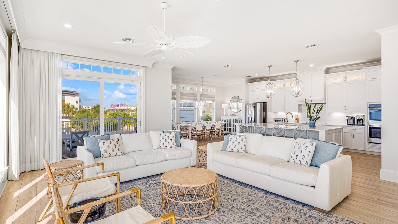 Photo of Livingroom in Mexico Beach