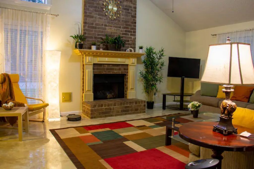 Photo of Livingroom in Panther Creek
