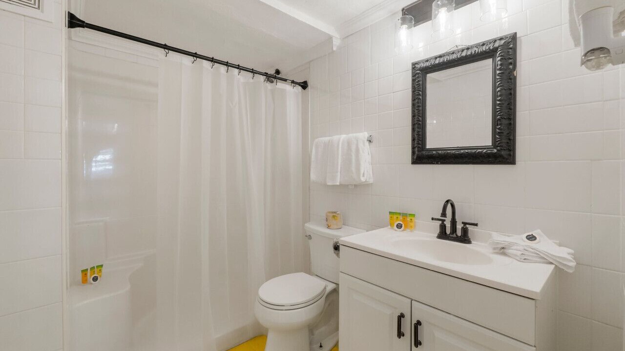 Photo of Bathroom in Laguna Beach