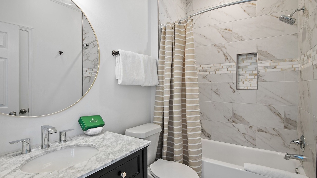 Photo of Bathroom in Emerald Waters Village
