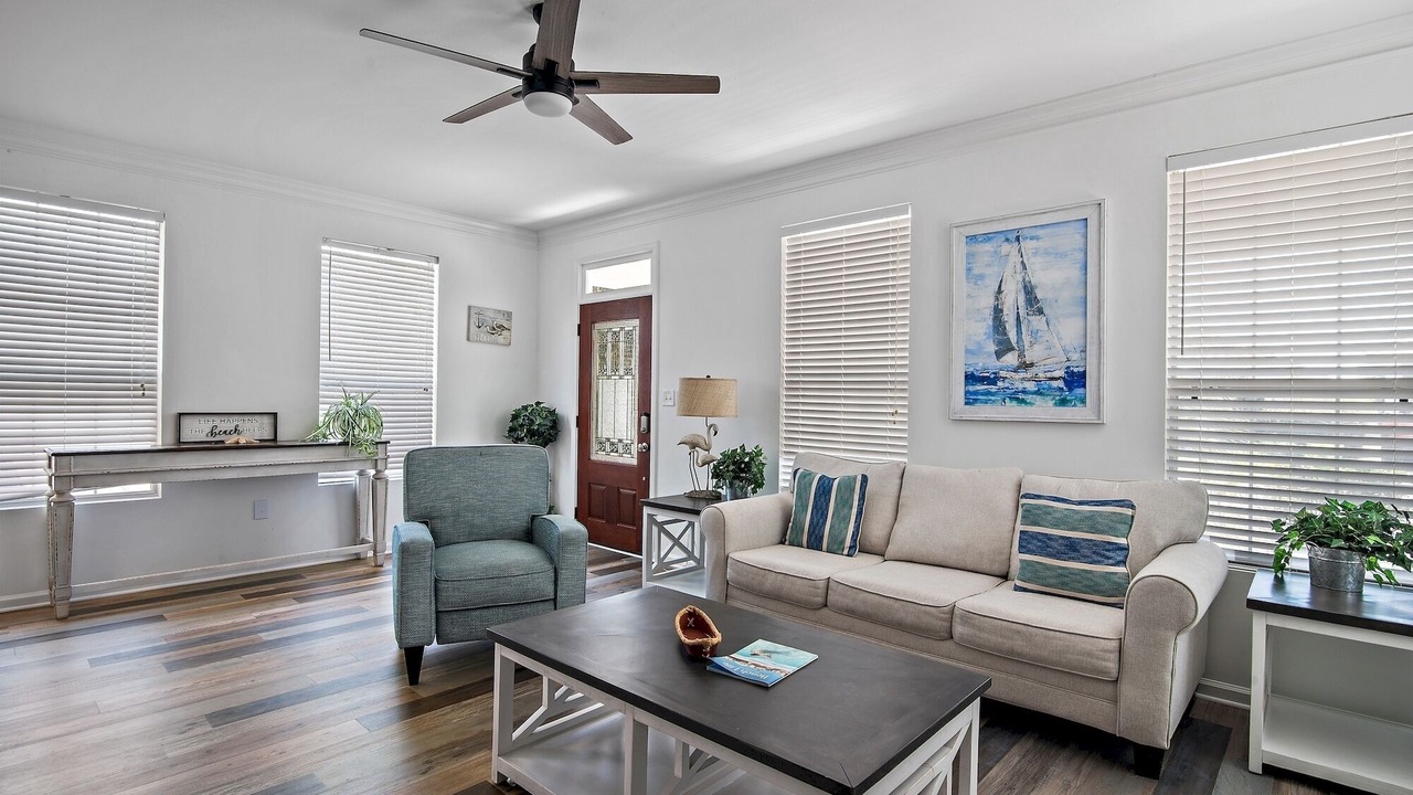 Photo of Livingroom in Emerald Waters Village