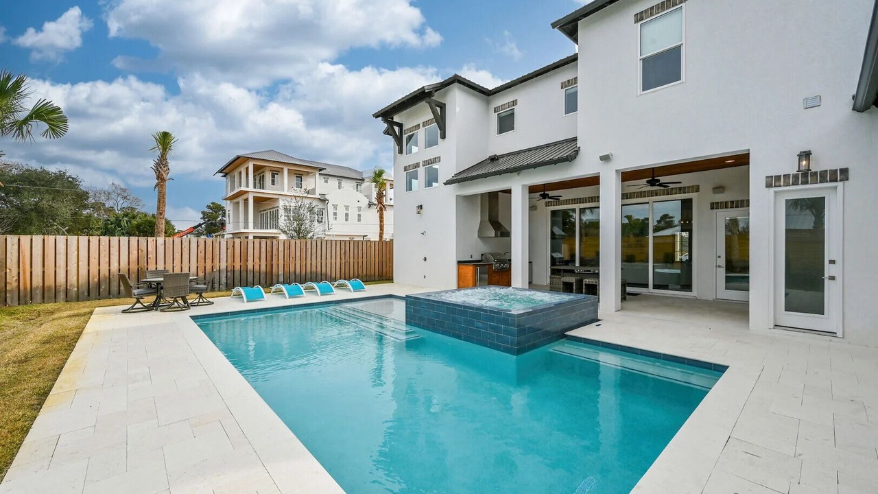 Photo of Outdoor in Gulfview Heights