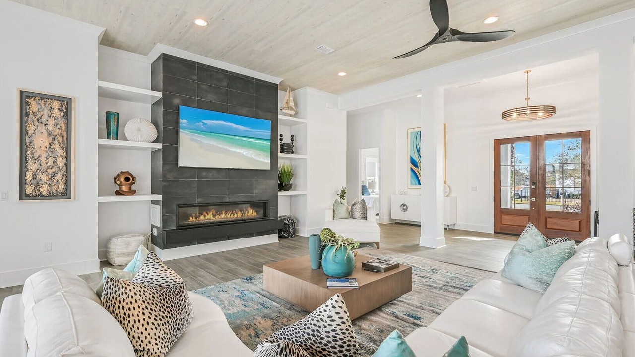 Photo of Livingroom in Gulfview Heights