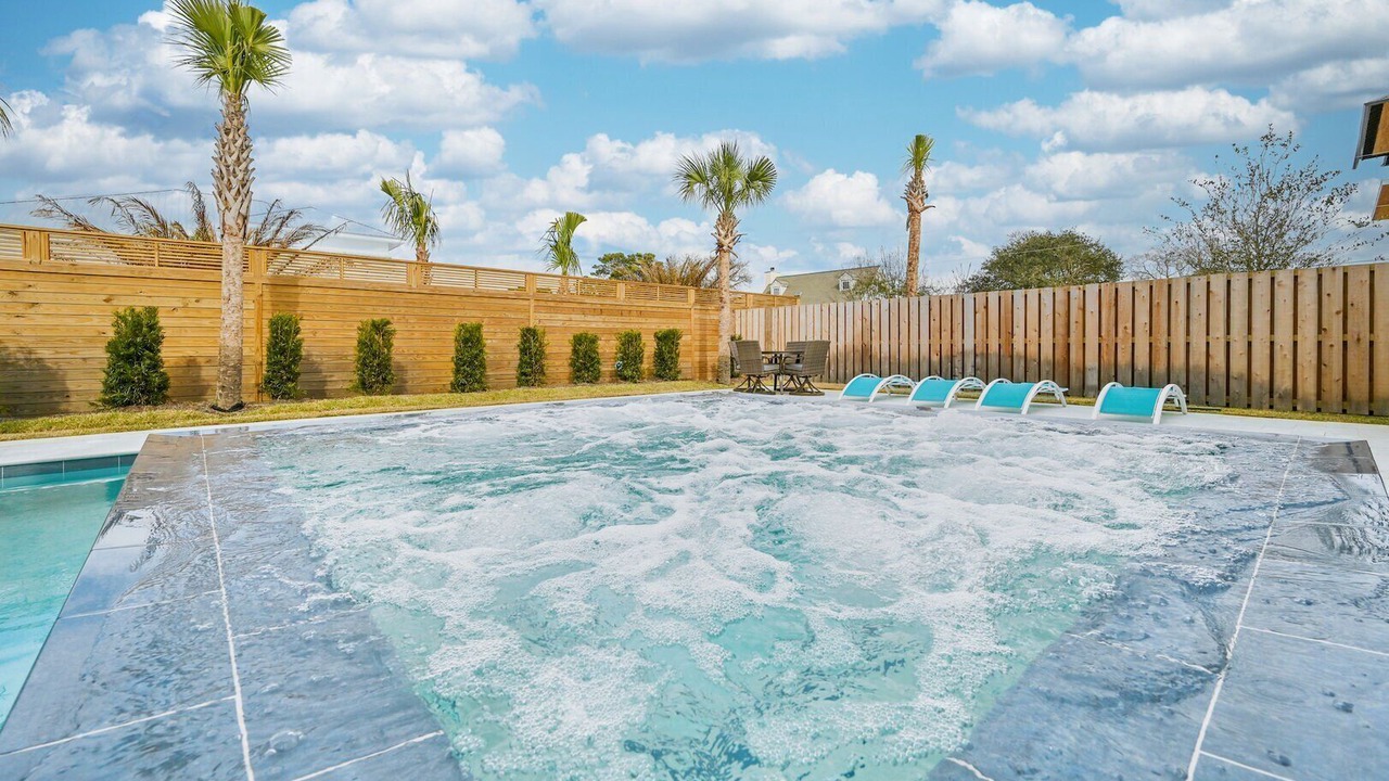 Photo of Outdoor in Gulfview Heights