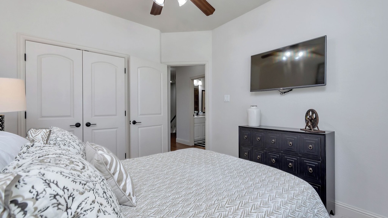 Photo of Bedroom in Legacy Park