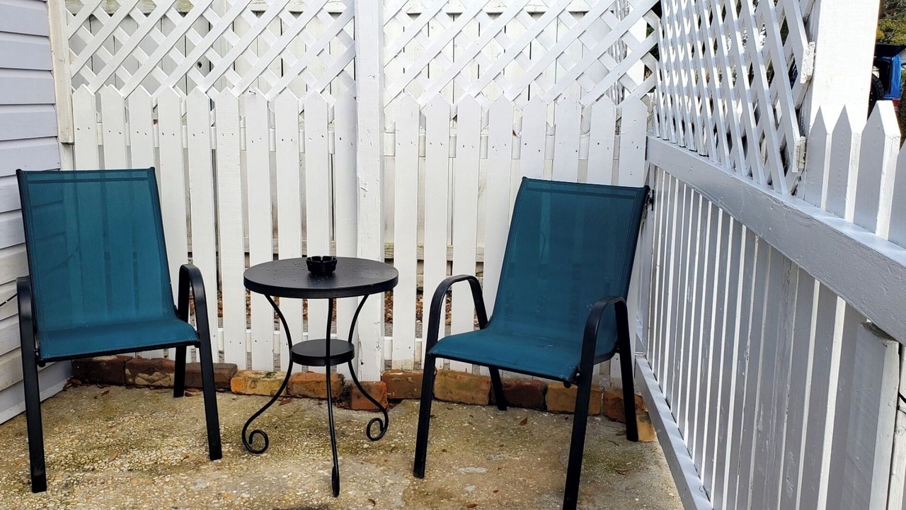 Photo of Outdoor in East Hill
