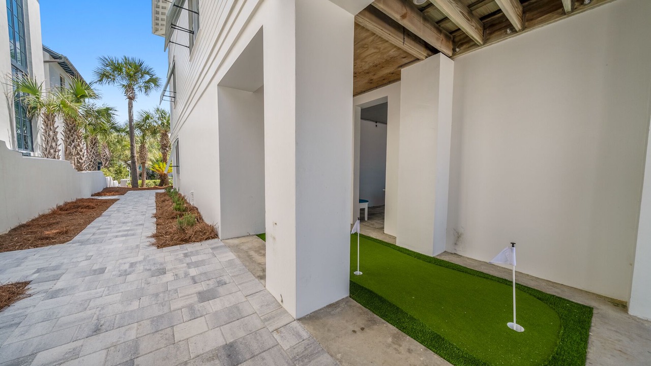 Photo of Outdoor in Sunnyside