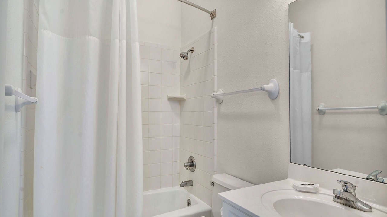 Photo of Bathroom in East End