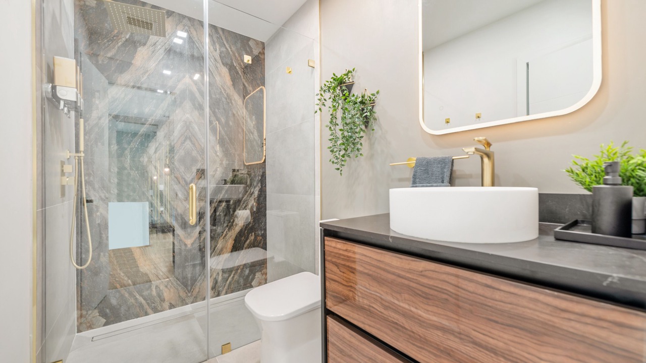 Photo of Bathroom in Cutler Bay