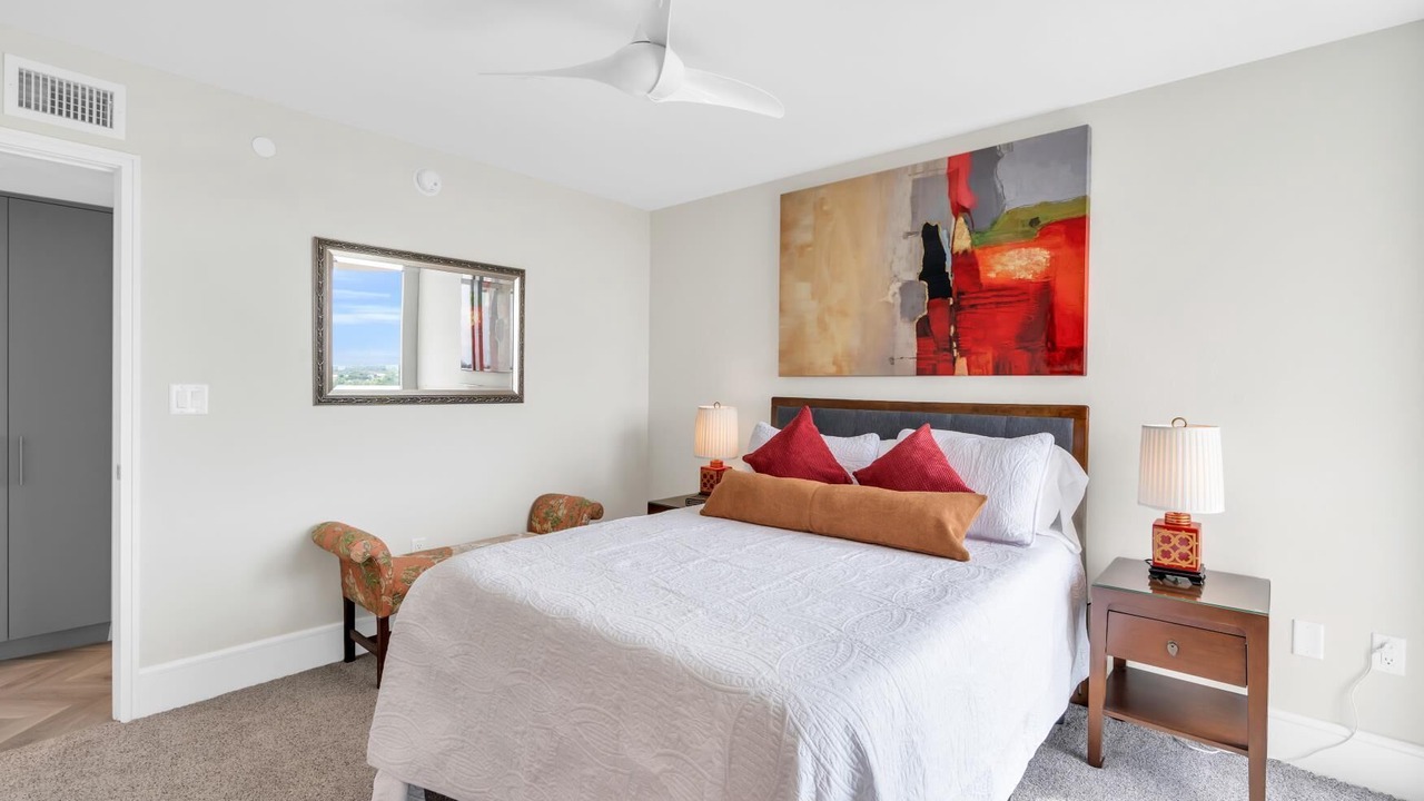 Photo of Bedroom in Park Shore