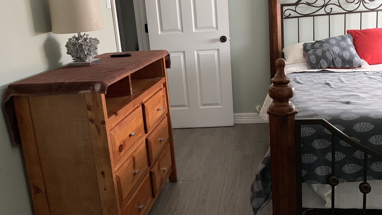 Photo of Bedroom in Lakeview  Jefferson County