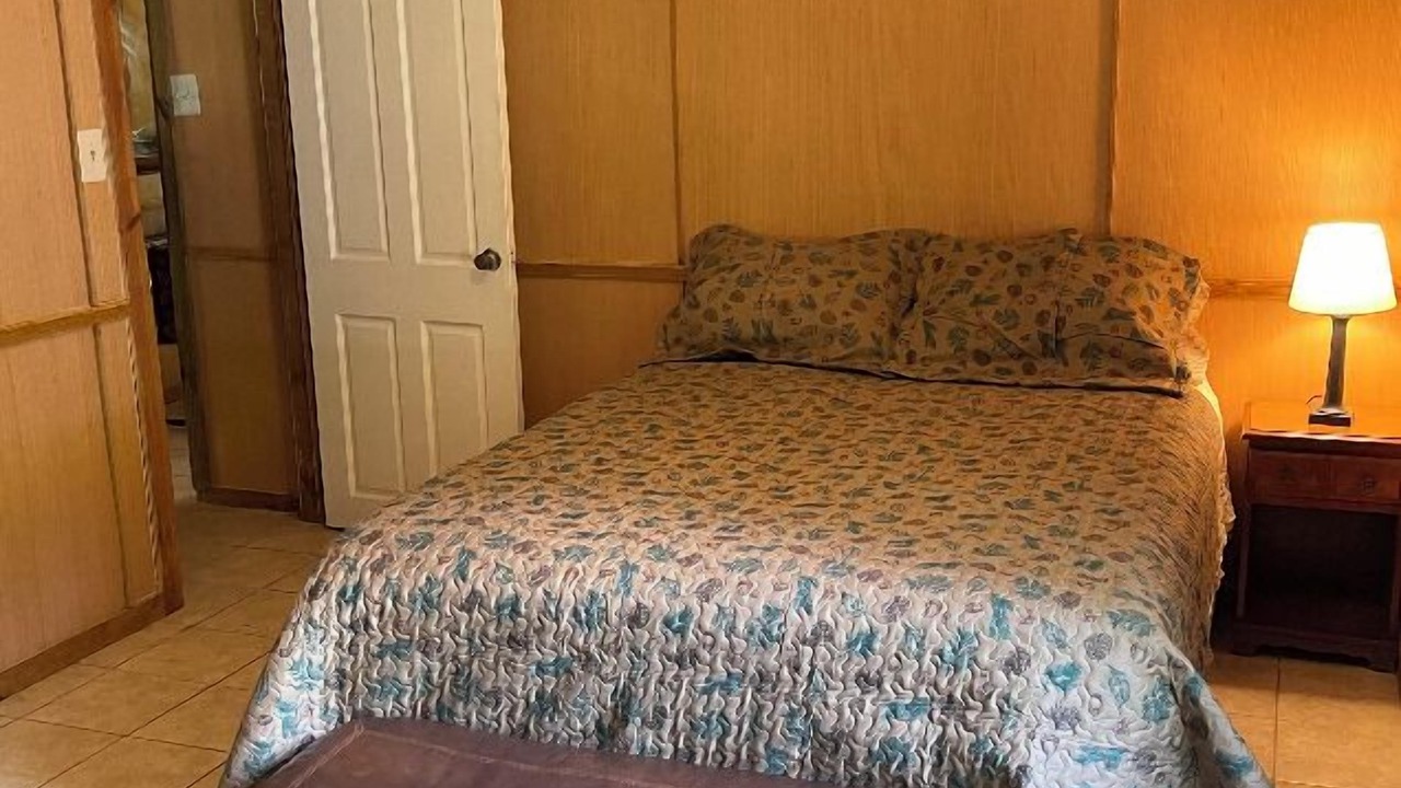 Photo of Bedroom in Benton