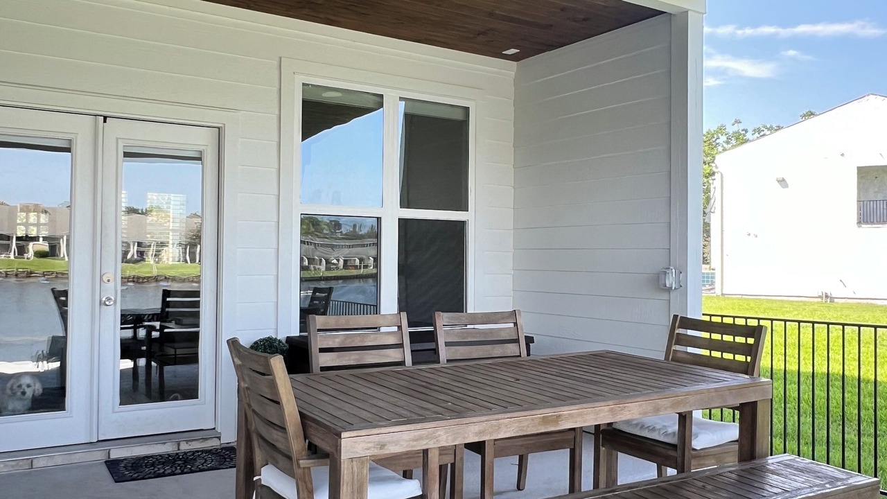 Photo of Outdoor in April Sound