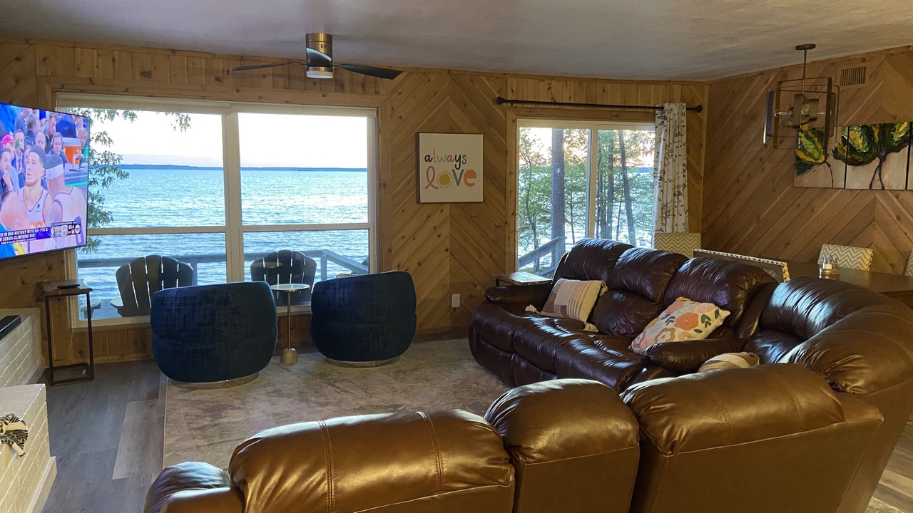 Photo of Livingroom in Broaddus