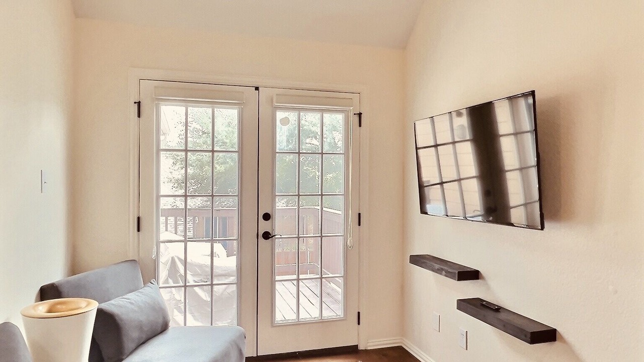 Photo of Livingroom in Rowlett