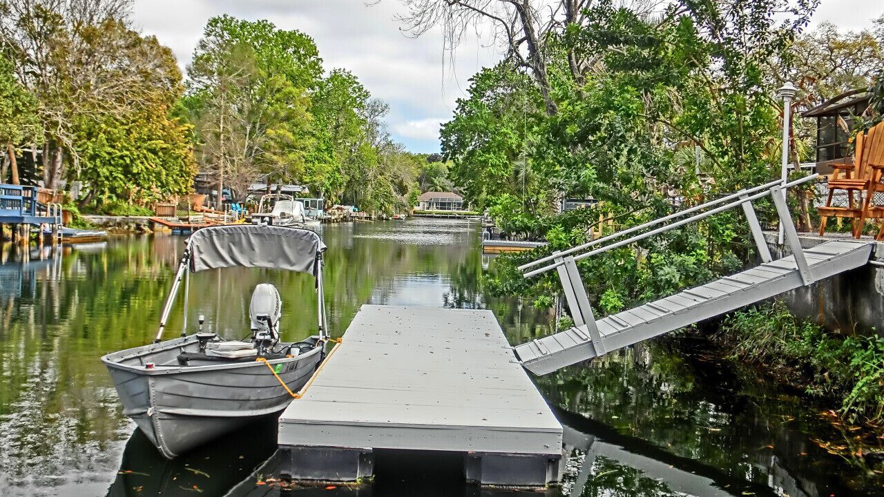 Photo of Outdoor in Weeki Wachee Gardens