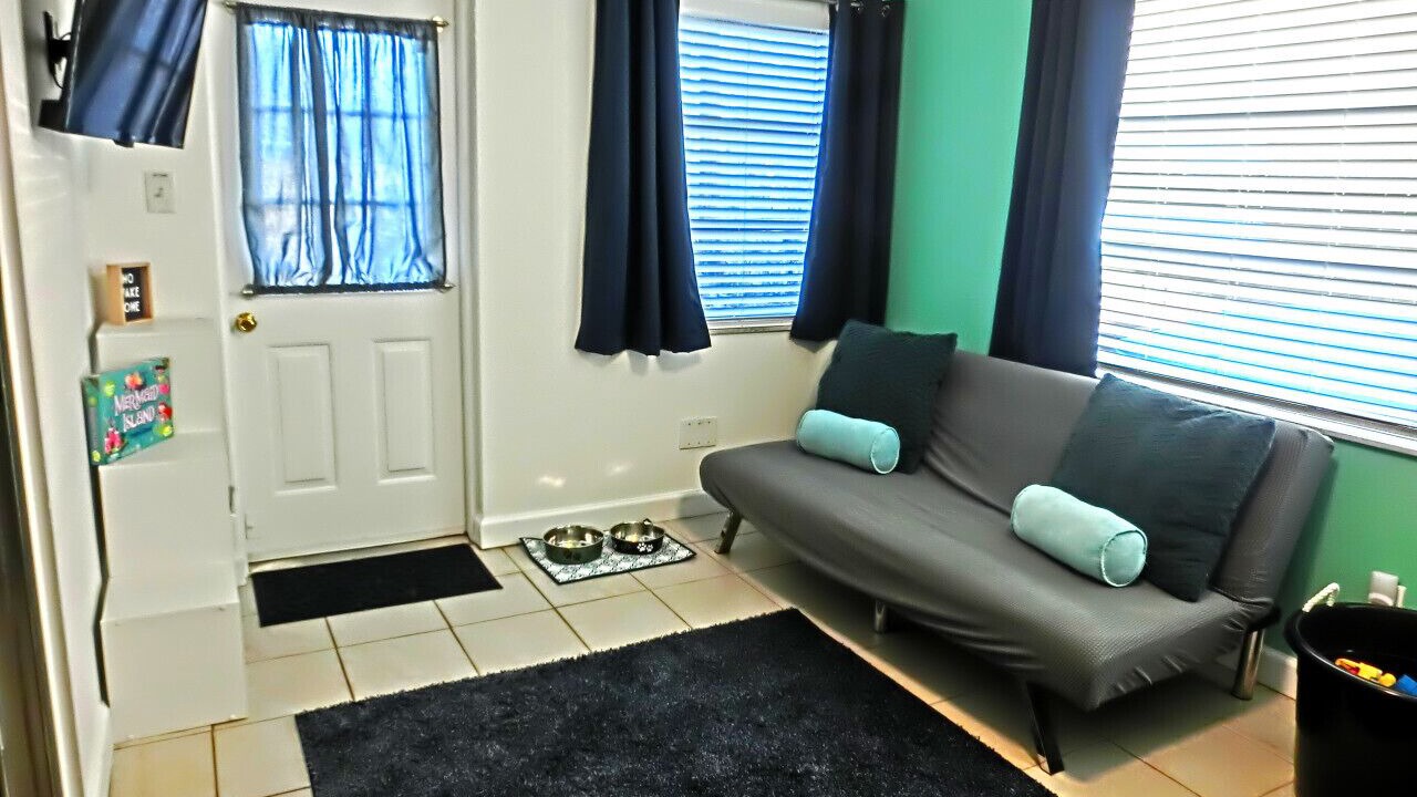 Photo of Bedroom in Weeki Wachee Gardens