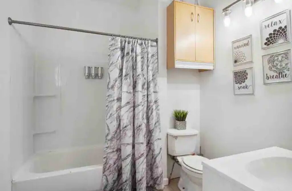 Photo of Bathroom in Saint Claude