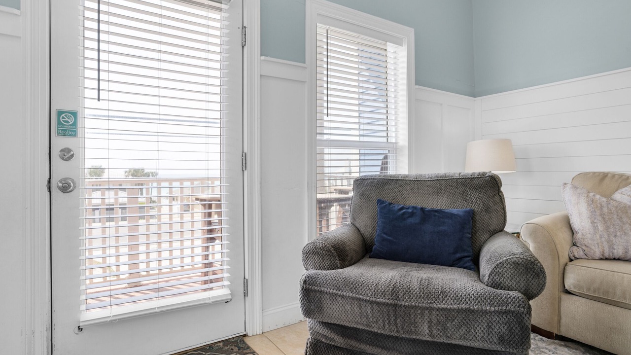 Photo of Livingroom in Bahama Beach