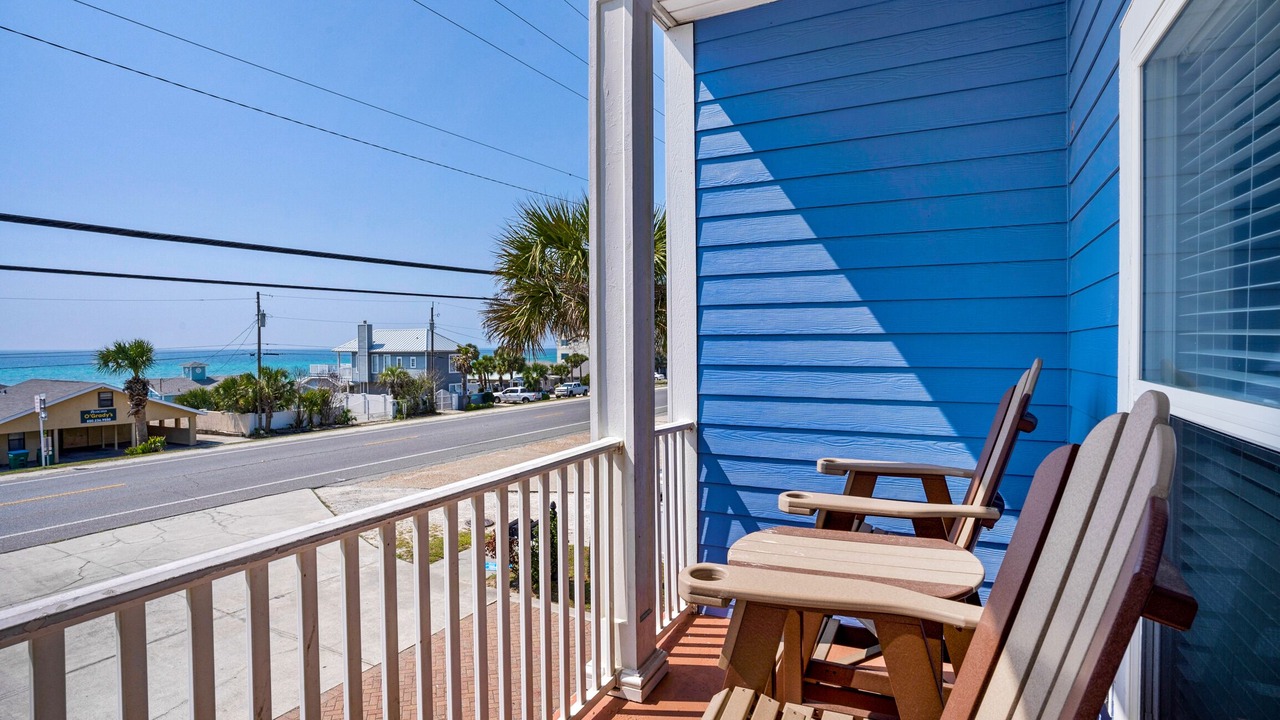 Photo of Patio Balcony in Bahama Beach