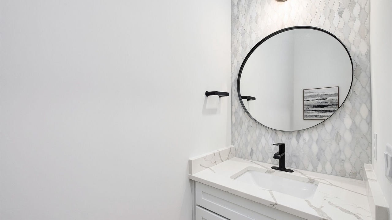 Photo of Bathroom in Gulfview Heights