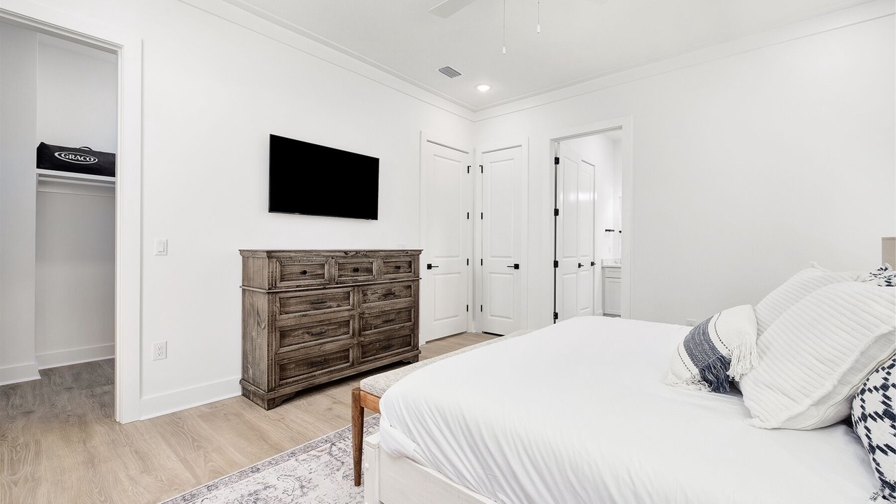 Photo of Bedroom in Gulfview Heights