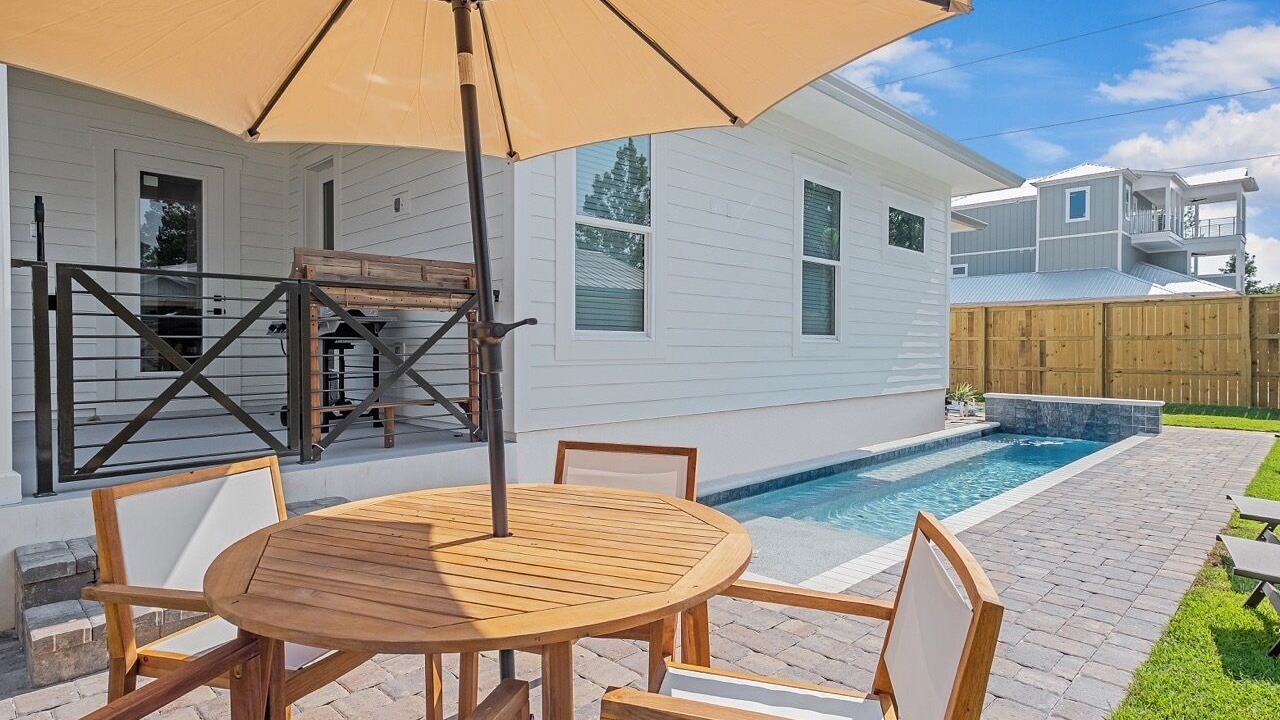 Photo of Outdoor in Gulfview Heights