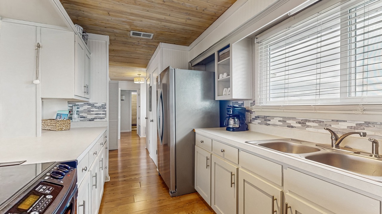 Photo of Kitchen in Royal Lagoons
