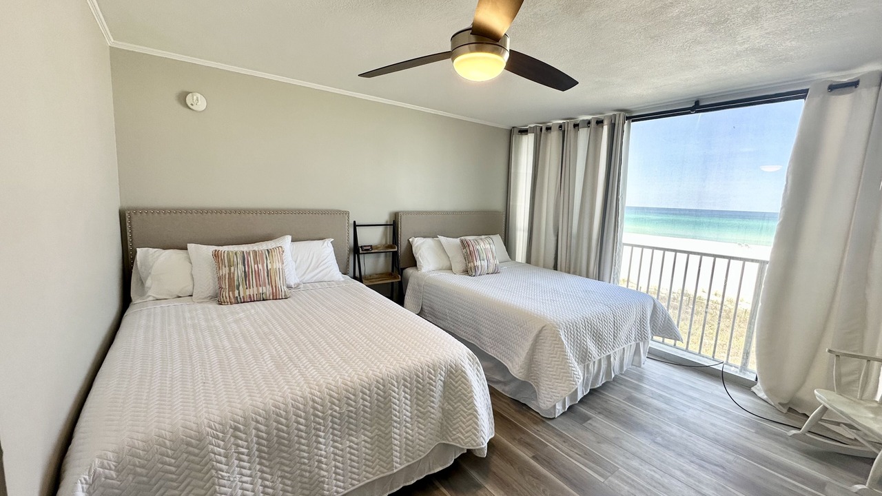 Photo of Bedroom in Miramar Beach