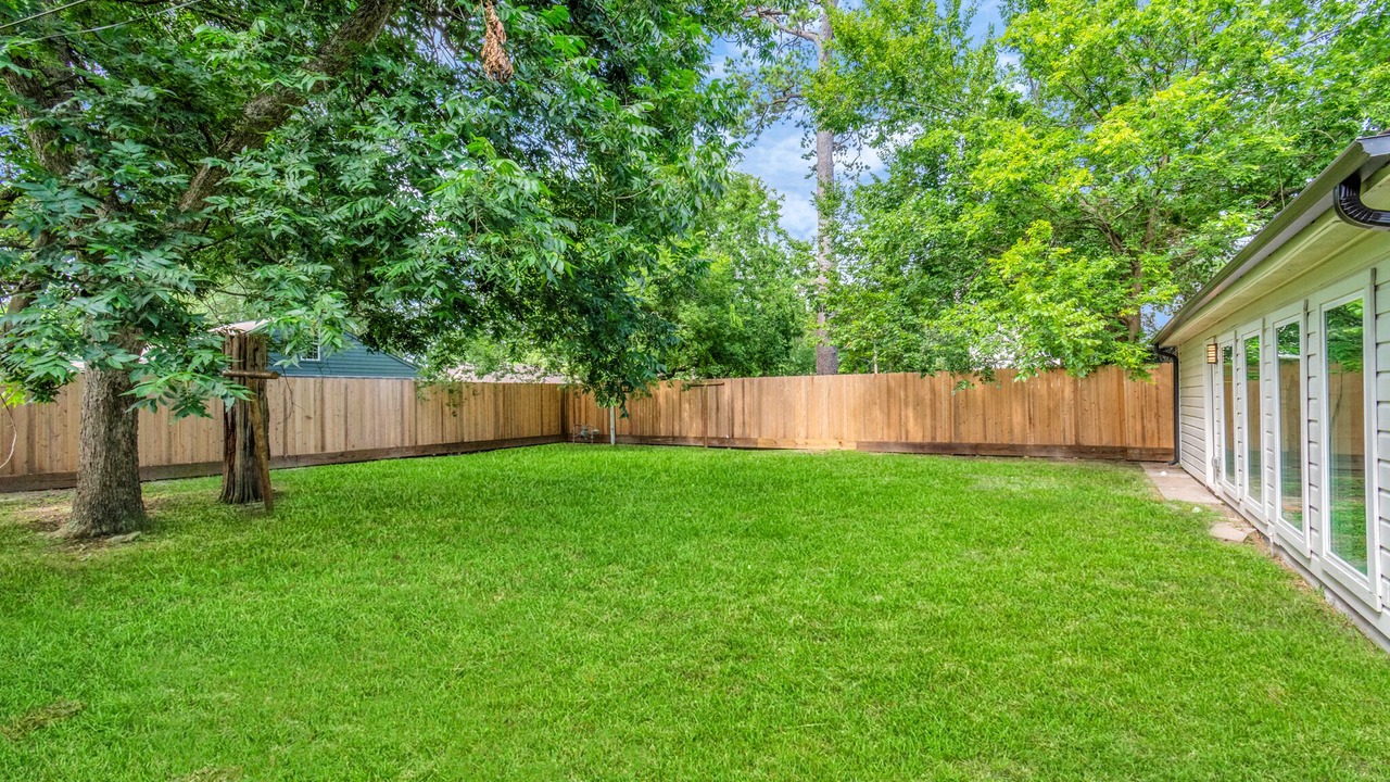 Photo of Outdoor in Garden Oaks