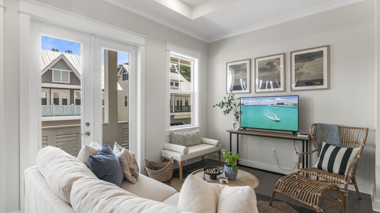 Photo of Livingroom in WaterSound Beach