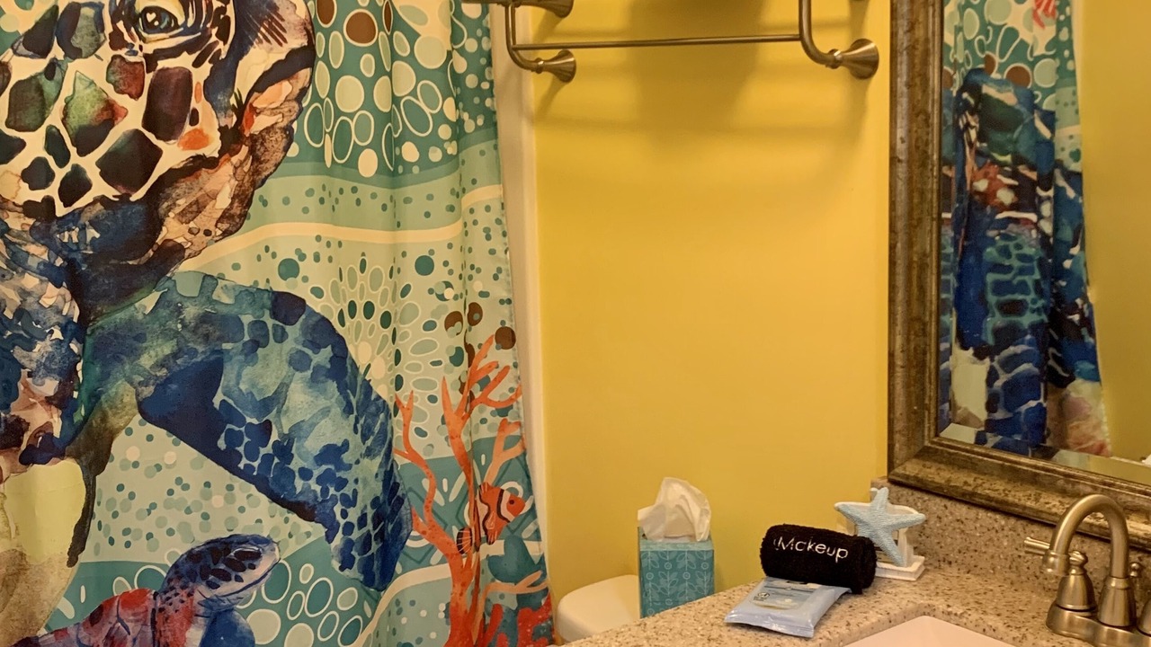 Photo of Bathroom in Eastpoint